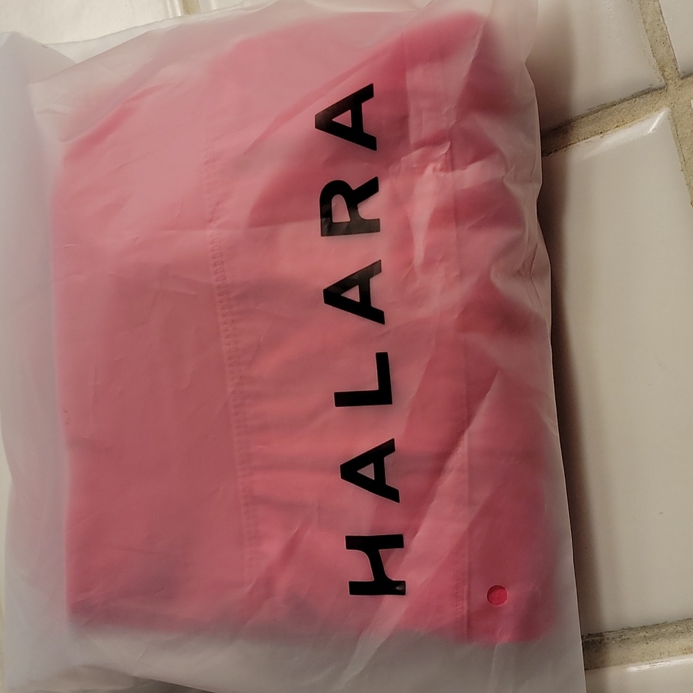 Brand new in packaging Halara skort - Picture 8 of 8